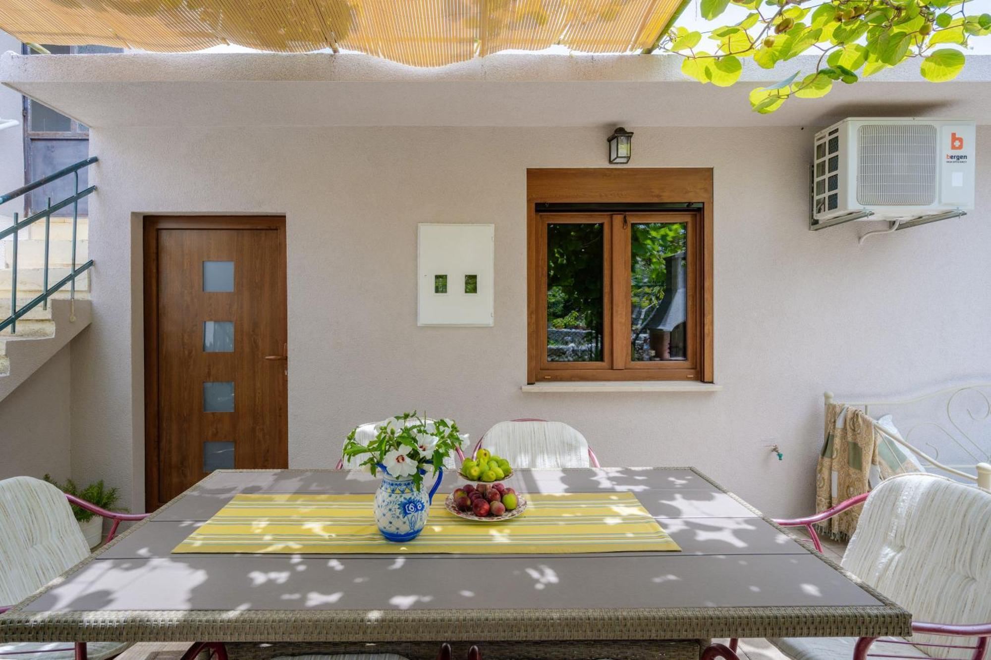 Garden Apartment Vela Luka Esterno foto