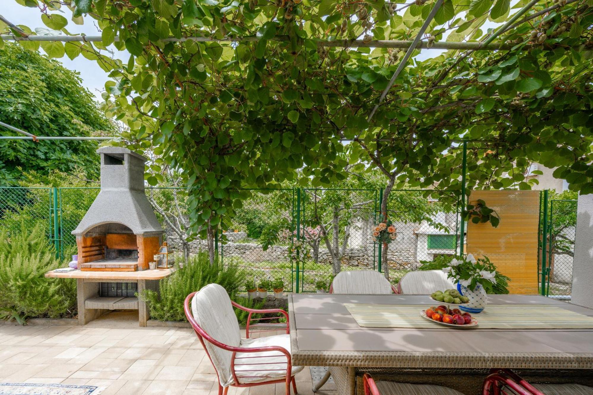 Garden Apartment Vela Luka Esterno foto